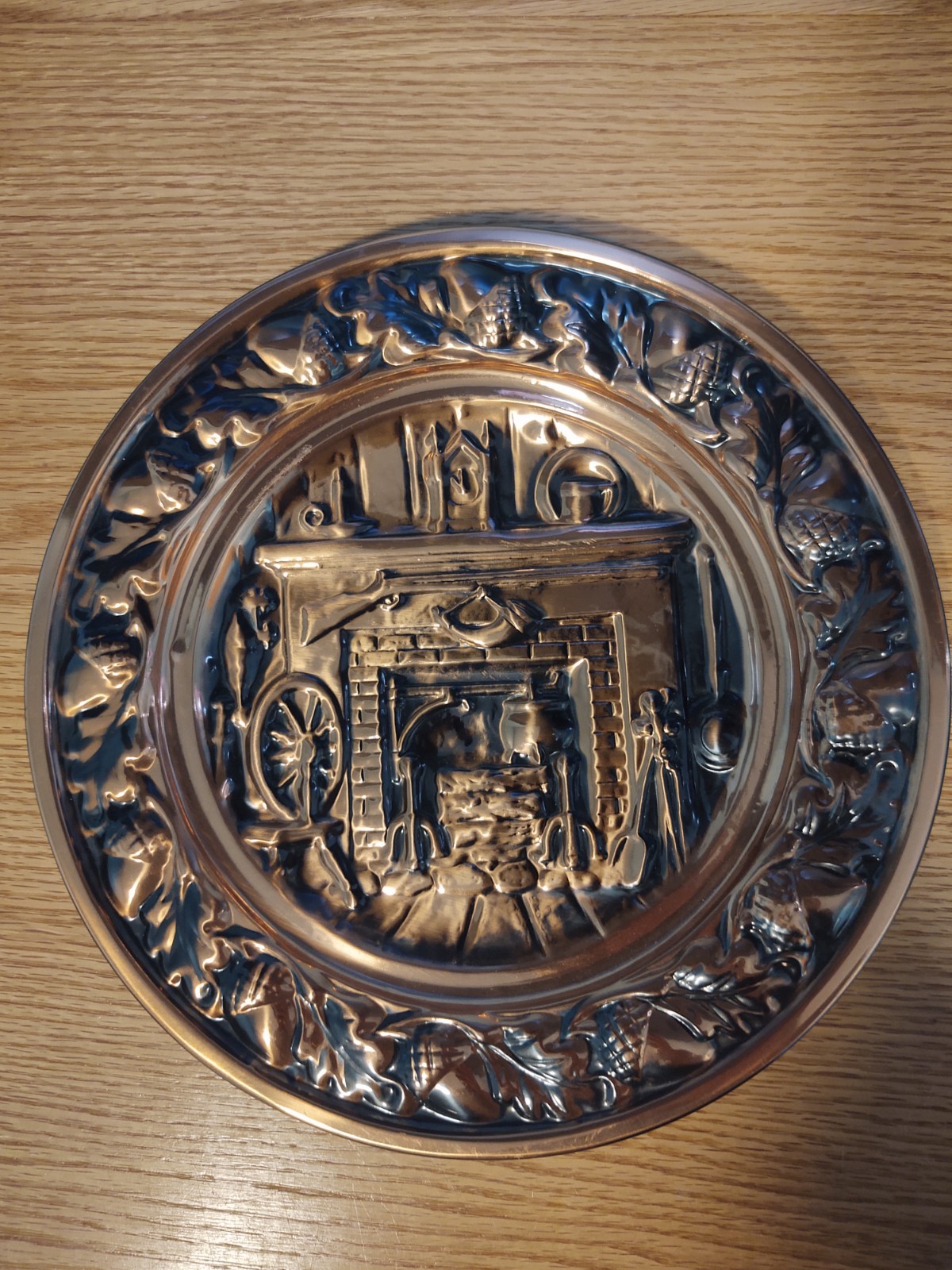 Vintage Coppercraft Guild Copper Wall Plate Colonial Fireplace Hearth 11” USA