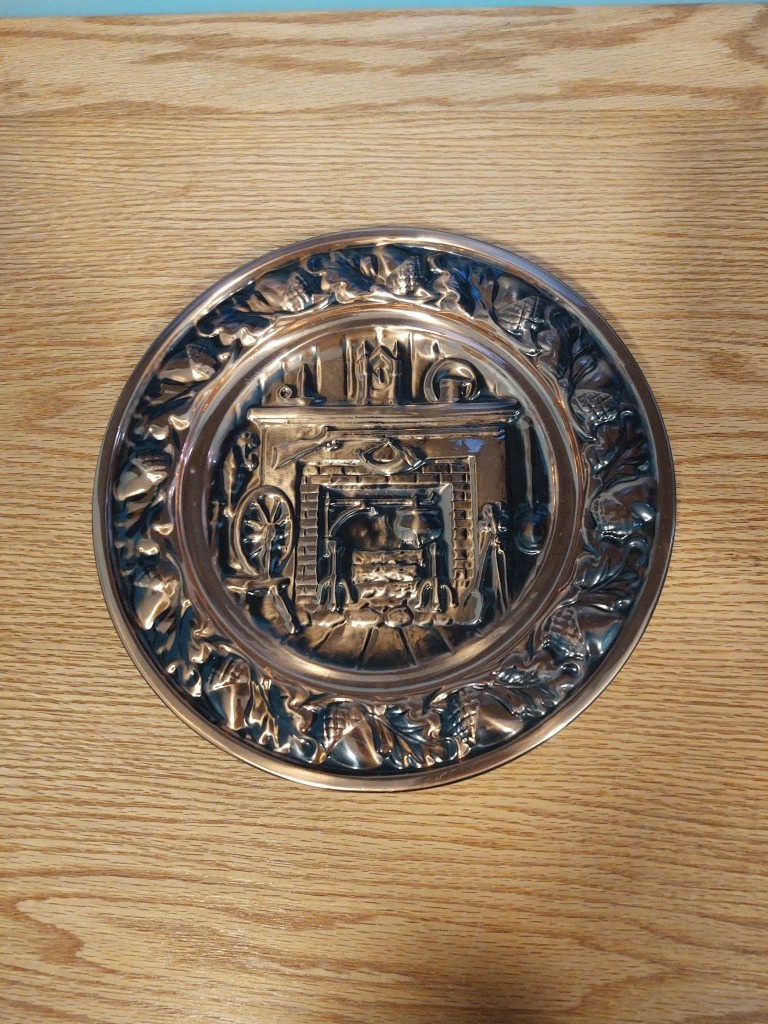 Vintage Coppercraft Guild Copper Wall Plate Colonial Fireplace Hearth 11” USA