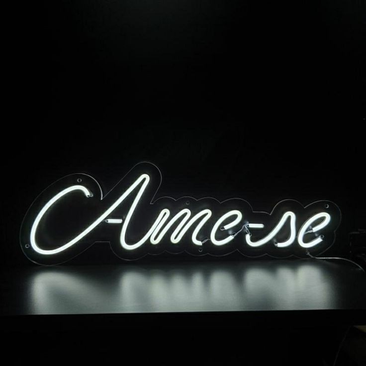 Handcrafted Personalised Neon Lights – Custom Name & Logo LED Wall Hangings