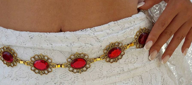 GEM CHAIN BELT- Elegant Vintage Style Ruby Floral Pattern Waist Chain