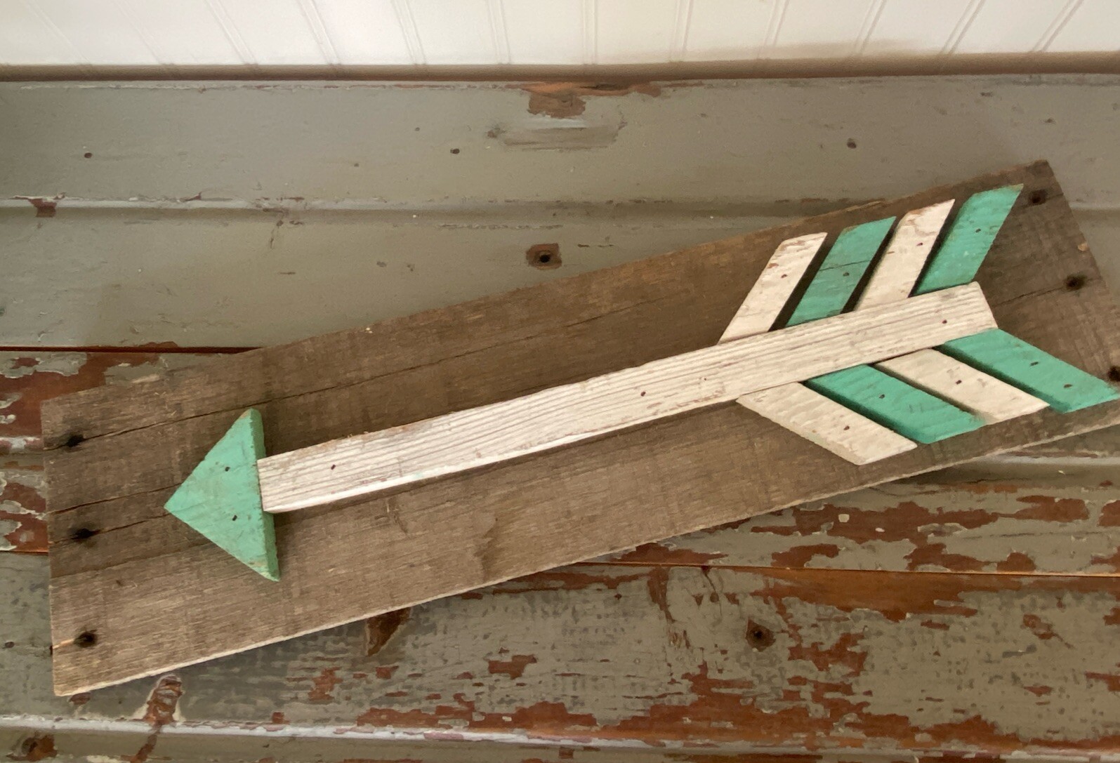 Rustic Handmade Barn Wood Arrow Decor Farmhouse Reclaimed Plaque Sign 20.5 in