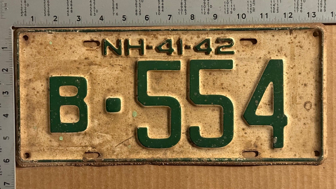 1942 New Hampshire commercial license plate B-554 ORIGINAL PAINT 22591