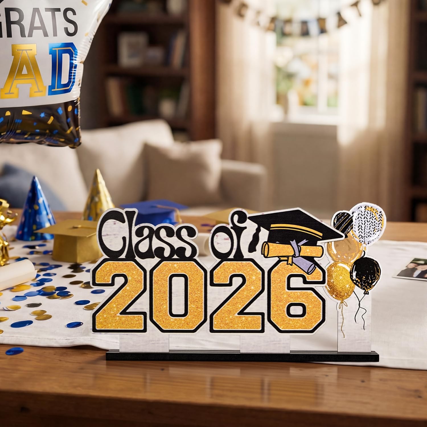 2026 Graduation Wooden Standing Decor Set, 2-Piece Class of 2026 Balloon Bouquet