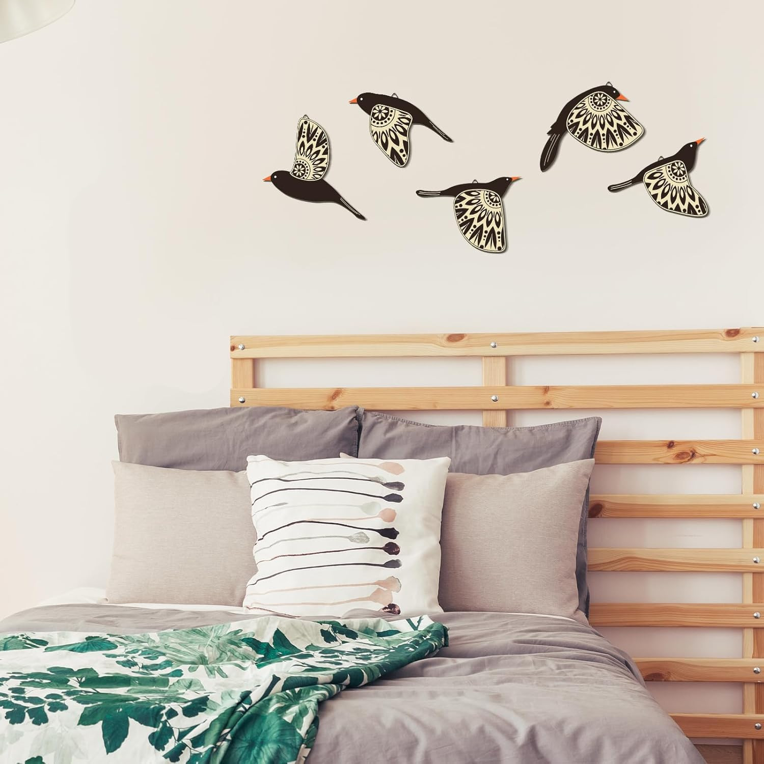 5 Pcs Wooden Bird Wall Art Wood Flying Birds Wall Decor Rustic Folk Art Scandina