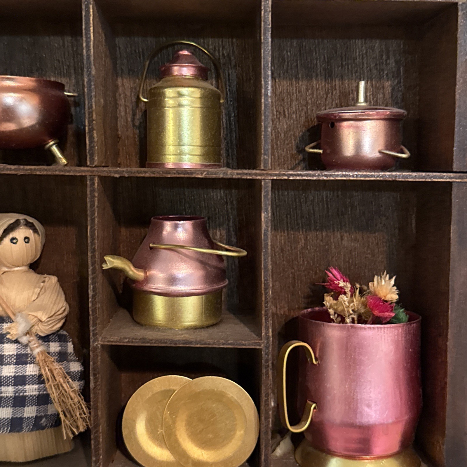 Shadow Box Mini Pots Pans Kitchen Theme Doll House Size Wall Decor VTG Taiwan
