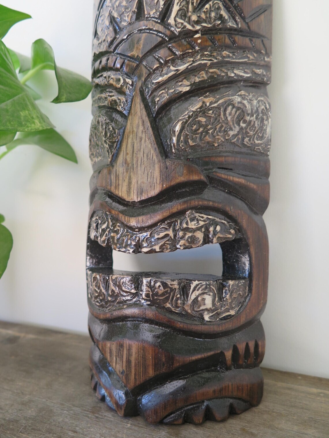 Hawaii Hand Made Carved Wooden 12″ Tiki Painted Mask Wall Decor Hanging Man Cave