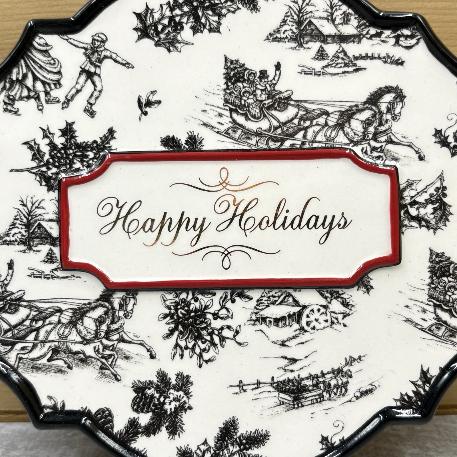 Grasslands Road Happy Holidays Ceramic Wall Plaque 7in Christmas Decor