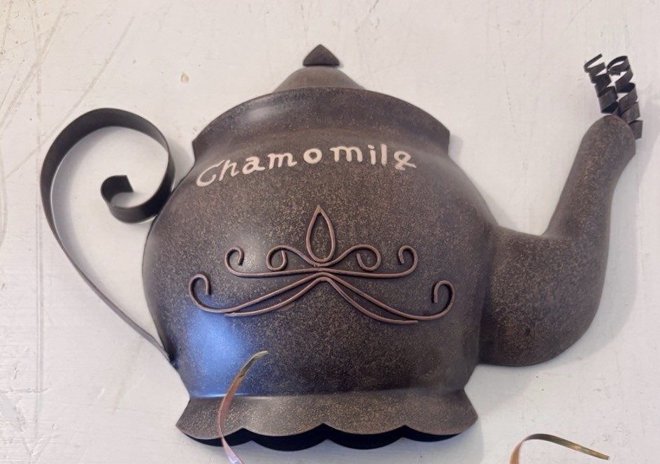 Vintage 2004 Michael Alan Designs Metal Coffee Cup Wall Art Set Chamomile Mocha