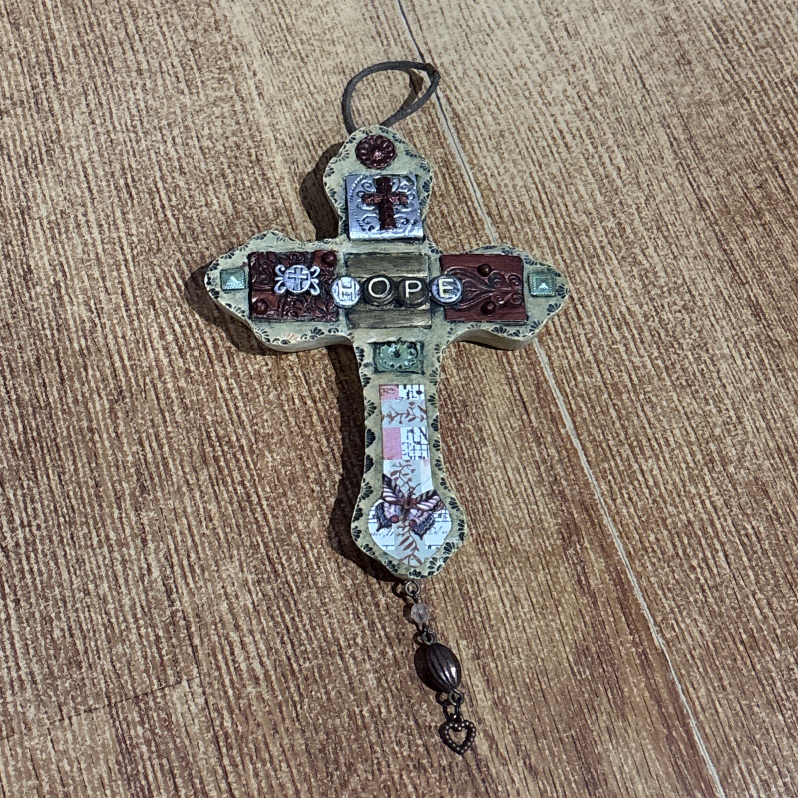 2009 Lori Siebert Small Ornate Southwest Cross Designed for Red Carpet Studios