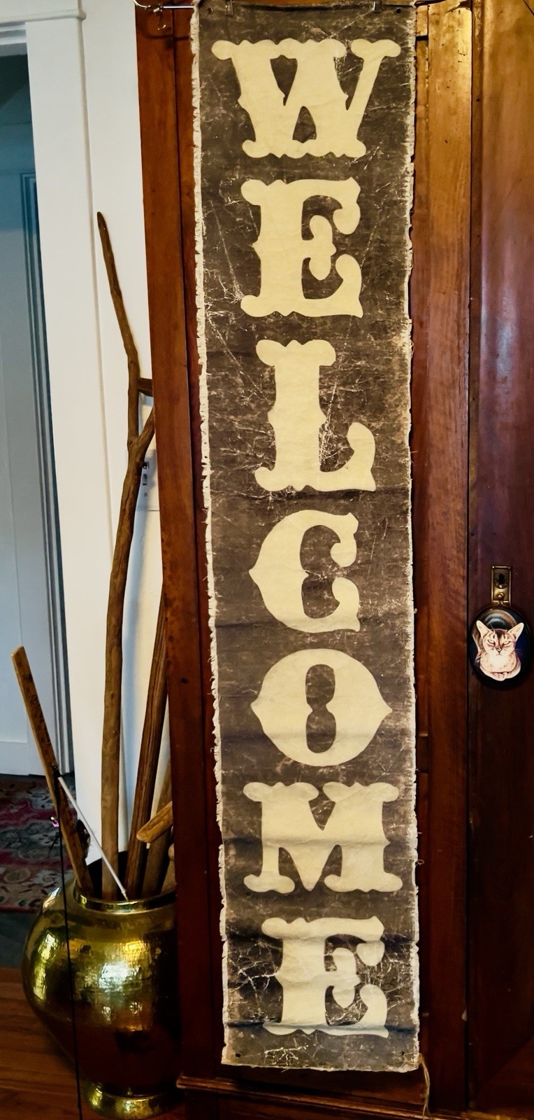 NEW CREATIVE CO-OP VTG DISTRESSED BLACK FLAX FABRIC WELCOME WALL SIGN 11×58.5