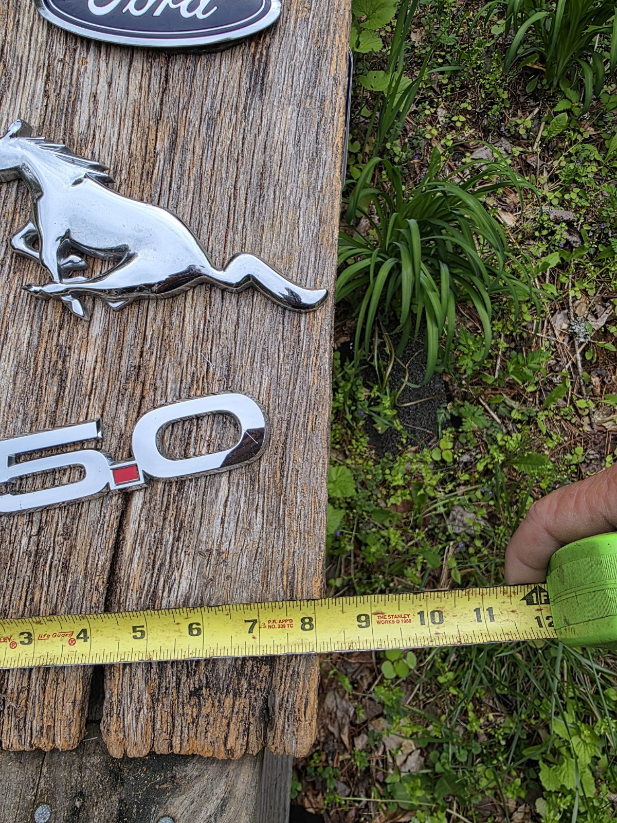 Ford Oval Badge Mustang Horse 5.0 Mounted On Oak Barnwood Sign Man Cave Decor