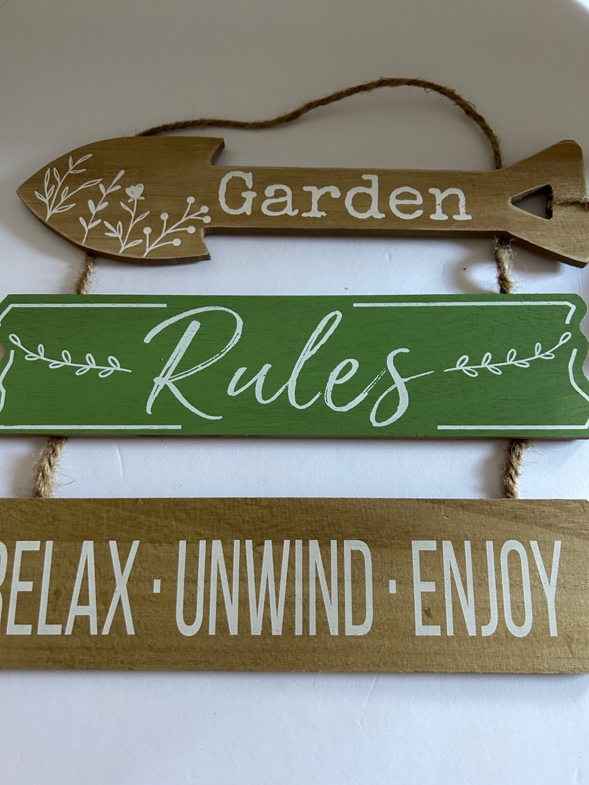 Garden Rules Sign Rope Arrow Shape Green Natural Wood Relax Unwind Rustic Decor