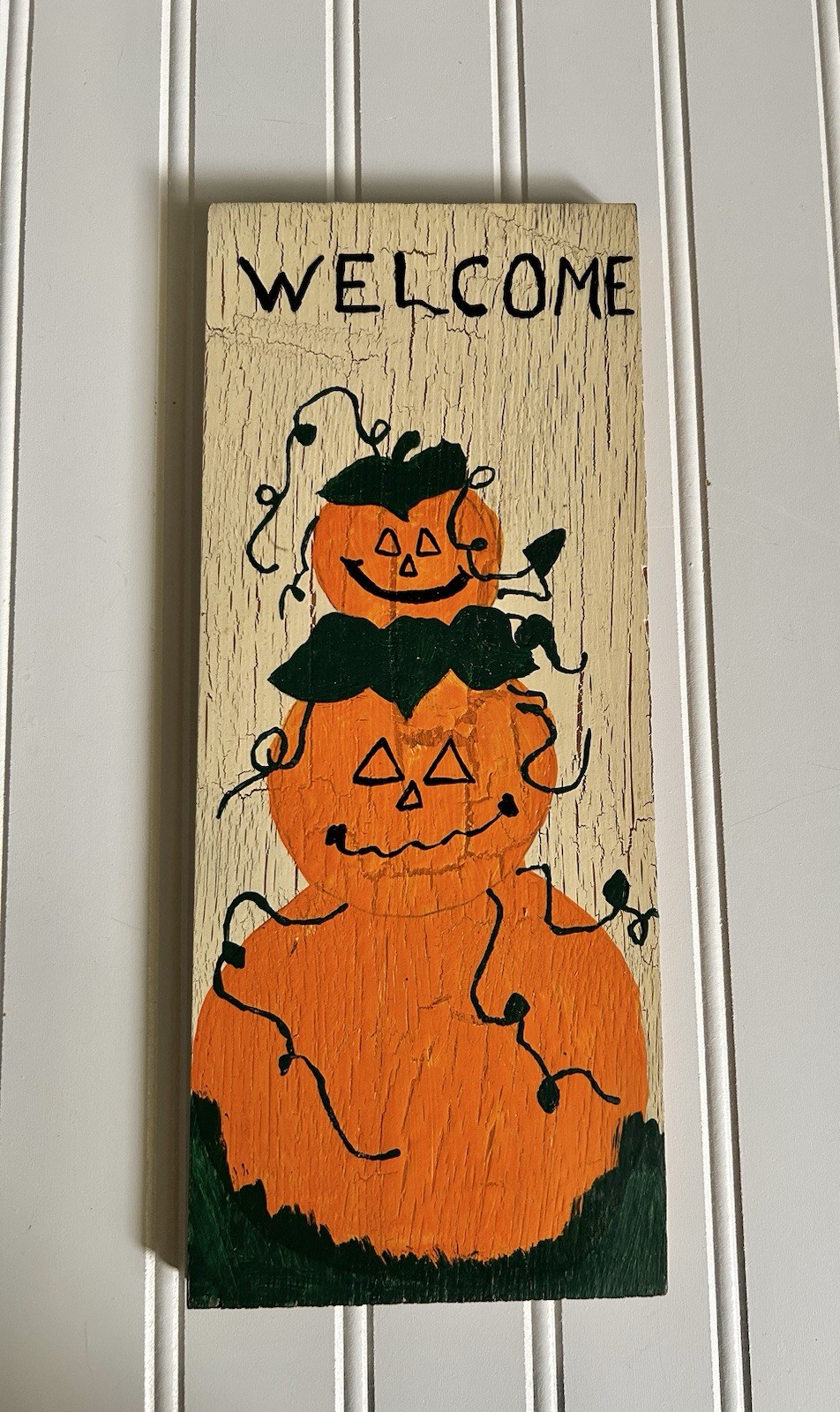 Vintage Handpainted Halloween Welcome Wood Sign, Pumpkins Rustic Chipped Paint