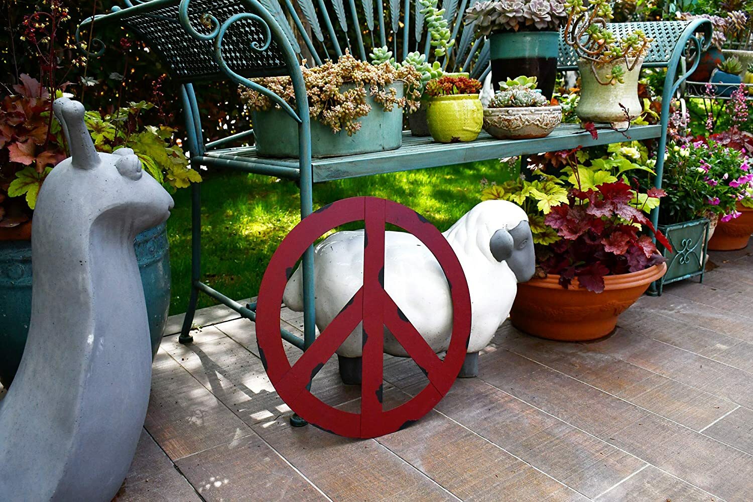 Metal Treasured Red Peace Sign Decorative Metal Hanging Peace Sign Wall DecorArt