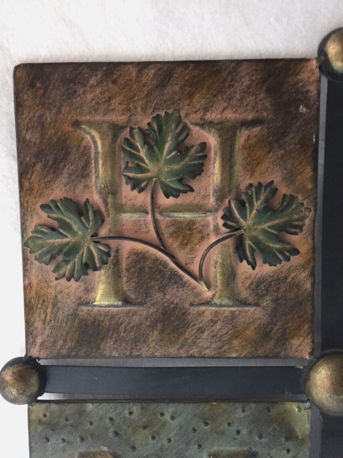 Metal Wall Art 2 Dimensional Picture Plaque 4 Sections “H-O-M-E”