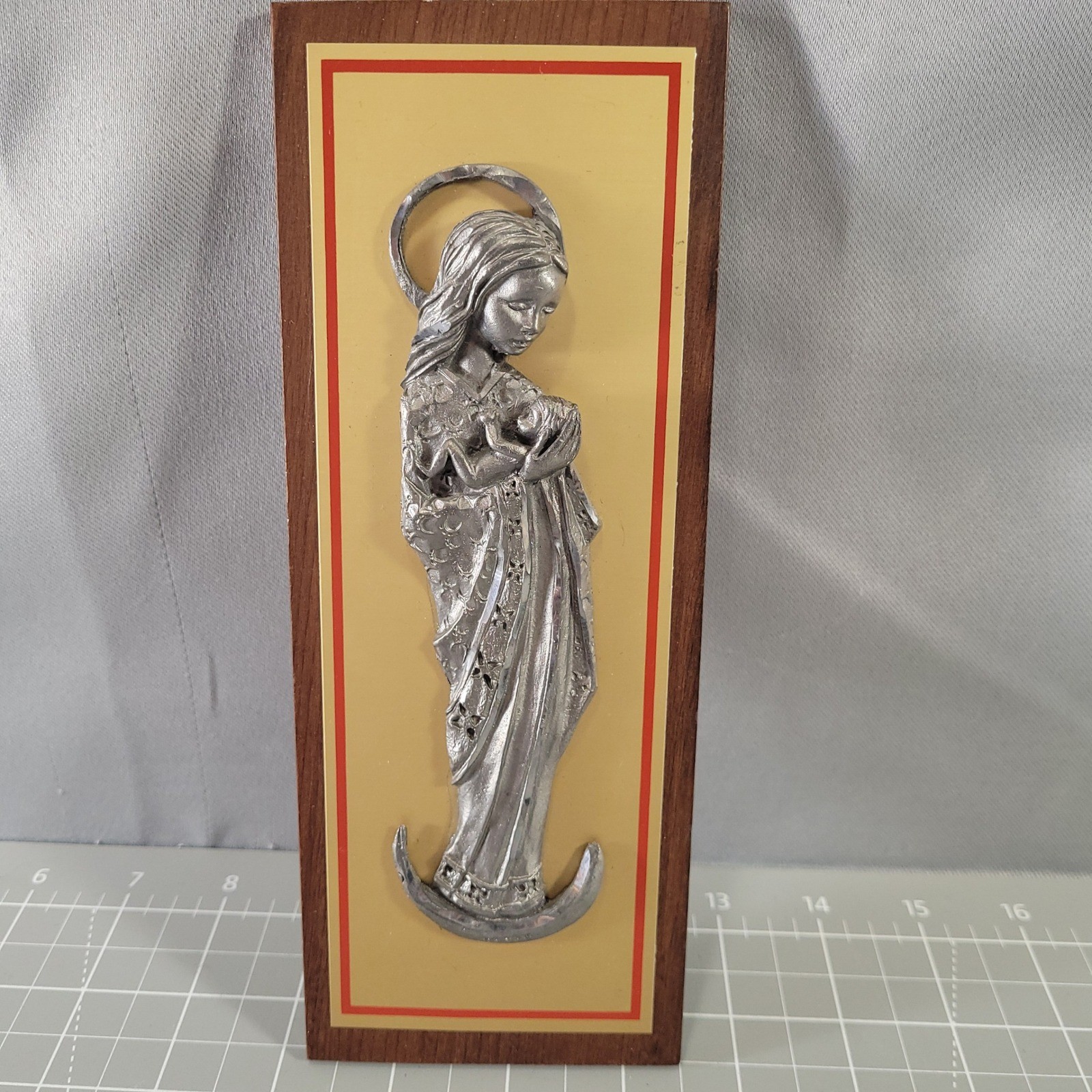 Peltro Wall Plaque Religious Silver Madonna Child Hand Chiseled Italy Pewter