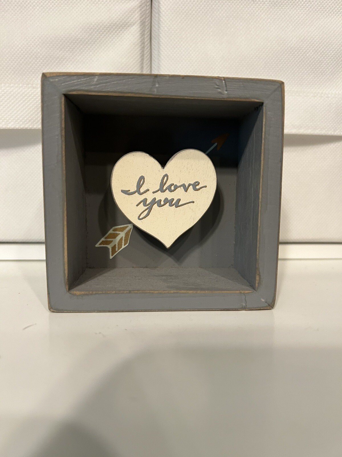 Primitives by Kathy Shadow Box Sign “I Love You” 3.5″L x 1.75″W x 3.5″H