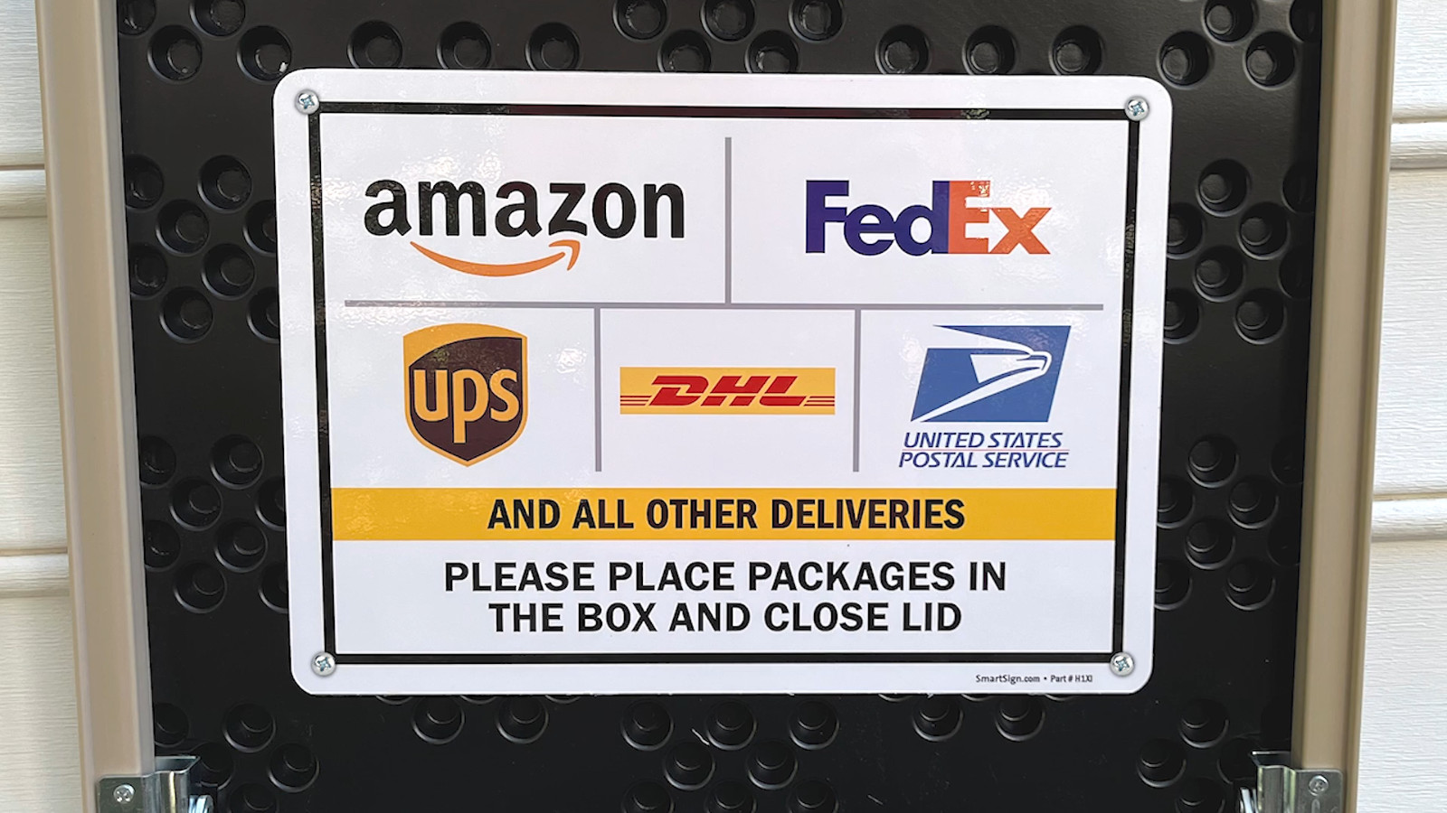 10×7 Inch Front Door Package Delivery Sign – Rustproof Aluminum, Laminated, Yard