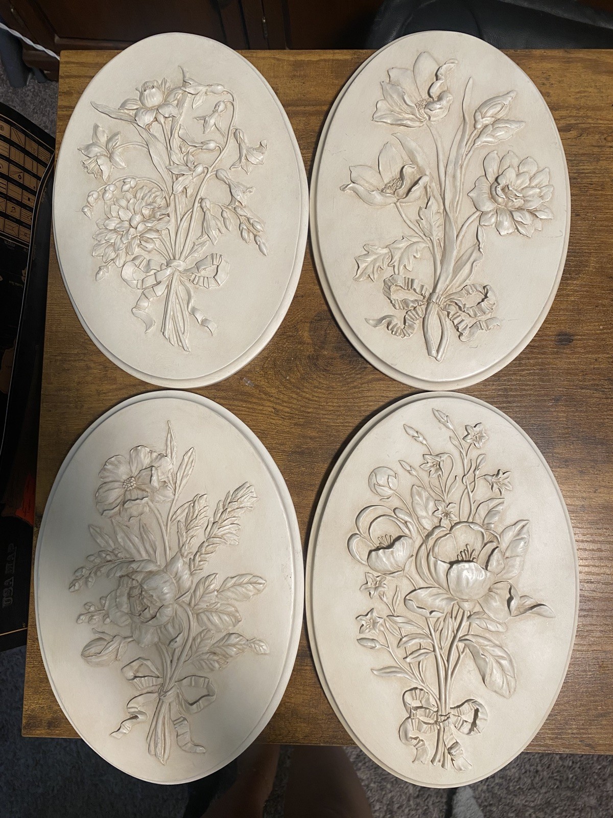 4 VTG HERMITAGE Ivory/Cream Floral Botanical Bows Wall Plaques Coquette French