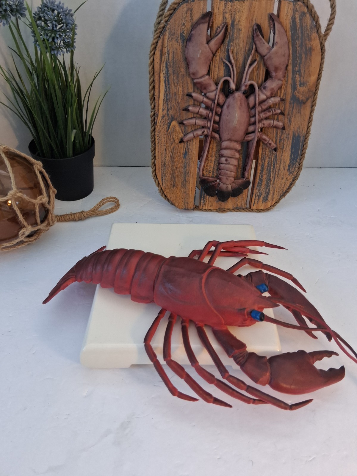VTG’90’s Wooden Lobster Wall Plaque w/3D Resin Lobster + Rubber 🦞 Decor 2pc Set