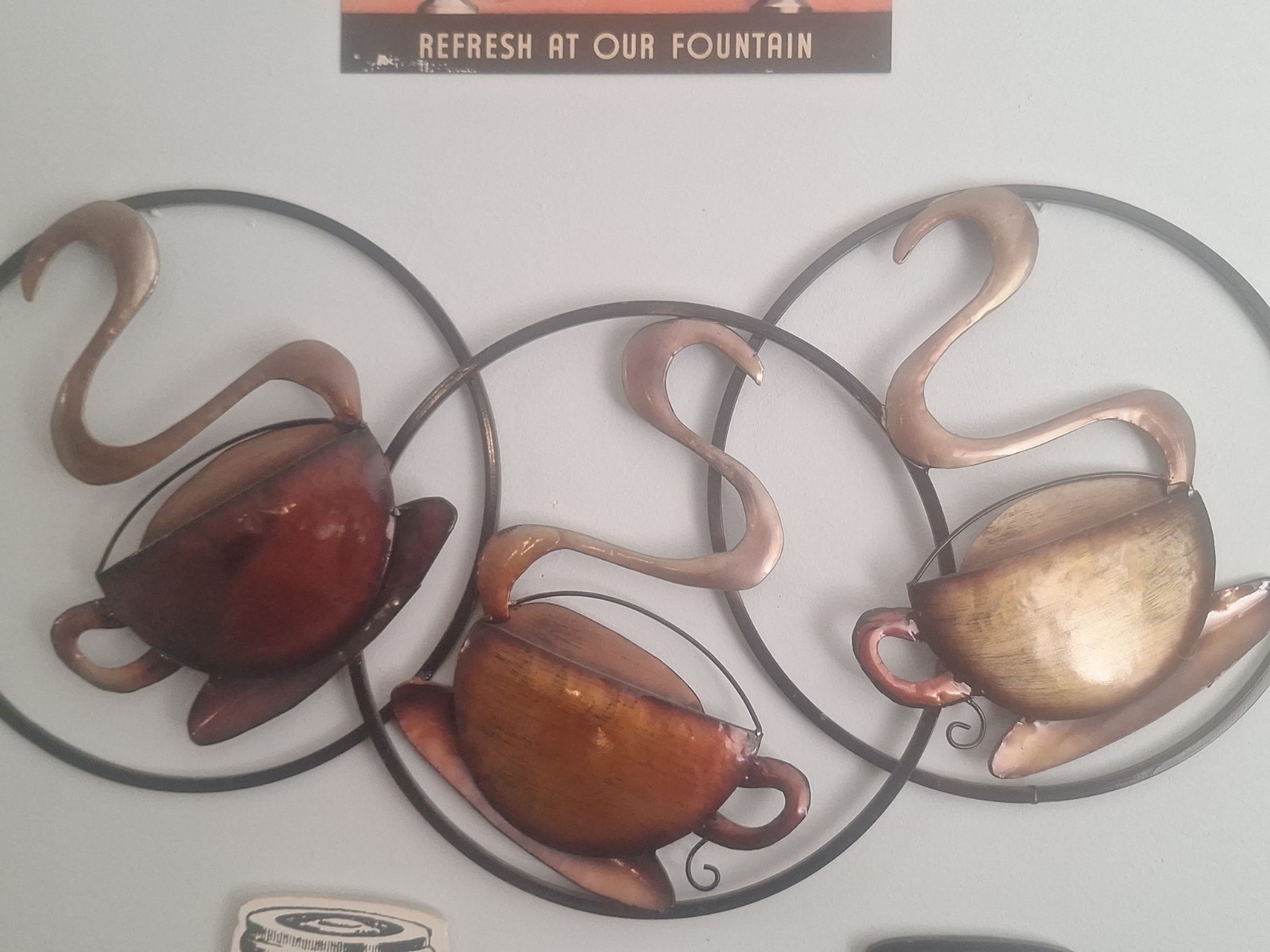 Tri Color Metal Coffe Mugs Wall Decor