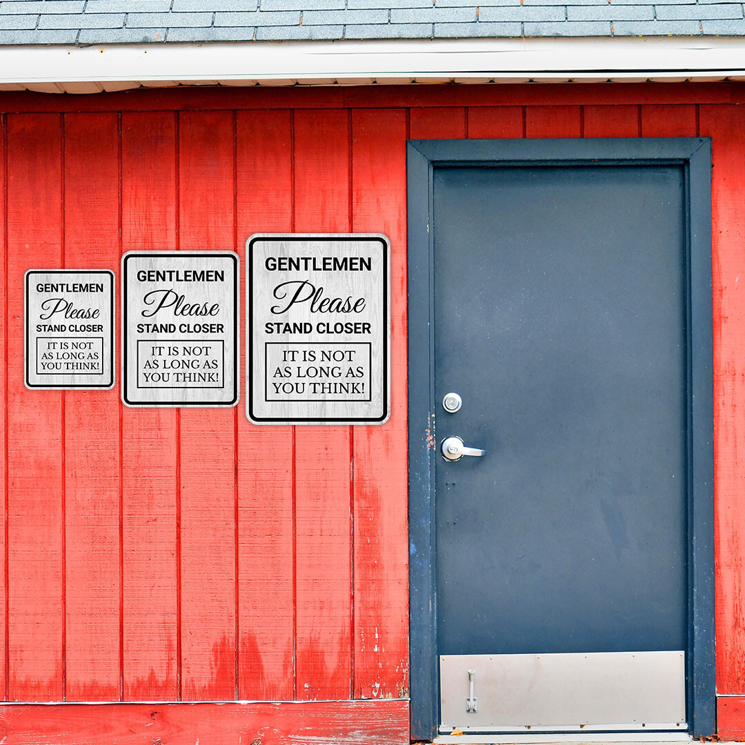 Portrait Round Plus Gentlemen Please Stand Closer Wall or Door Sign