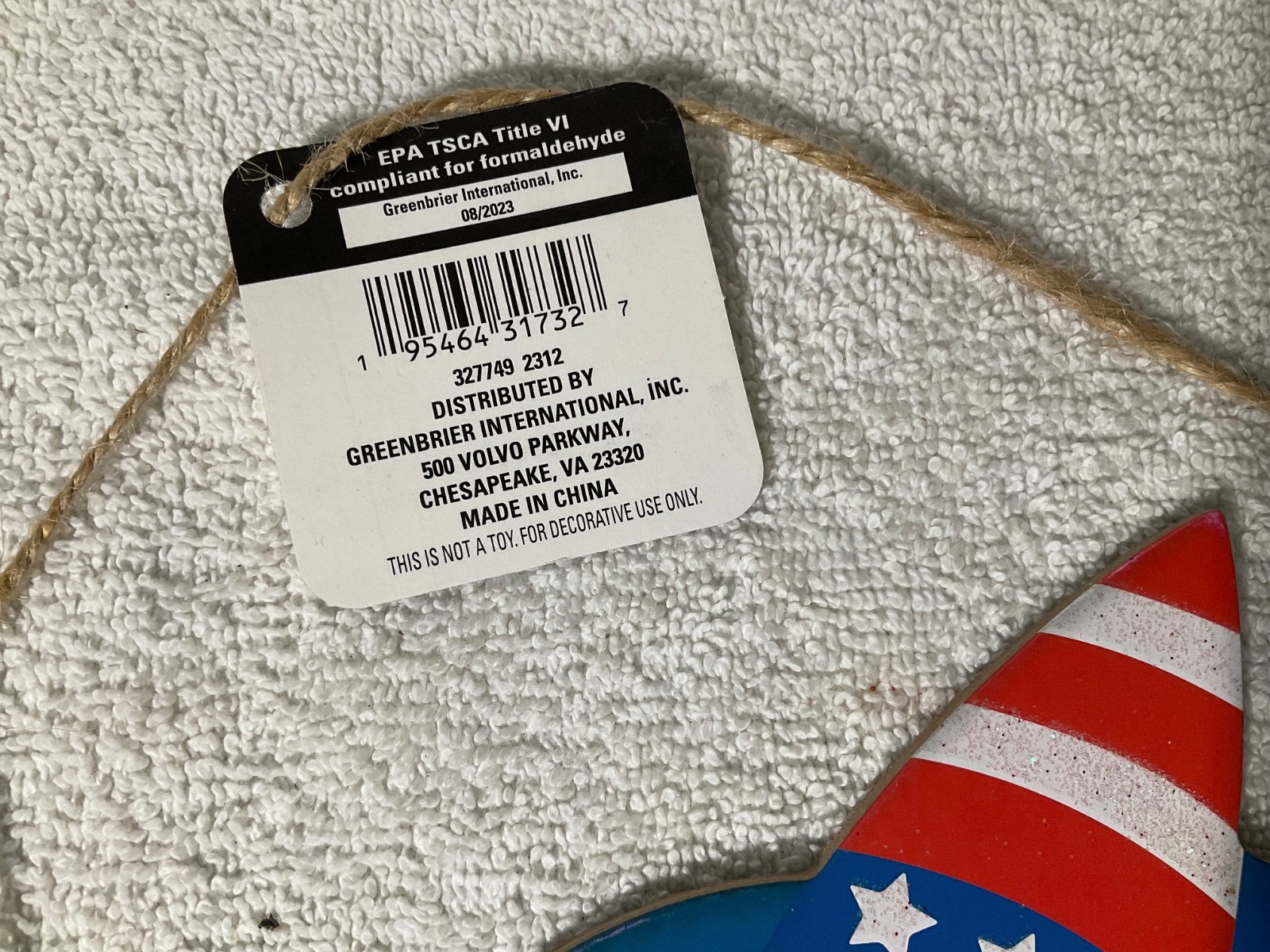 Patriotic Sparkle Hanging Wood Wall Sign American Home Flag Brave Gnome Star NWT