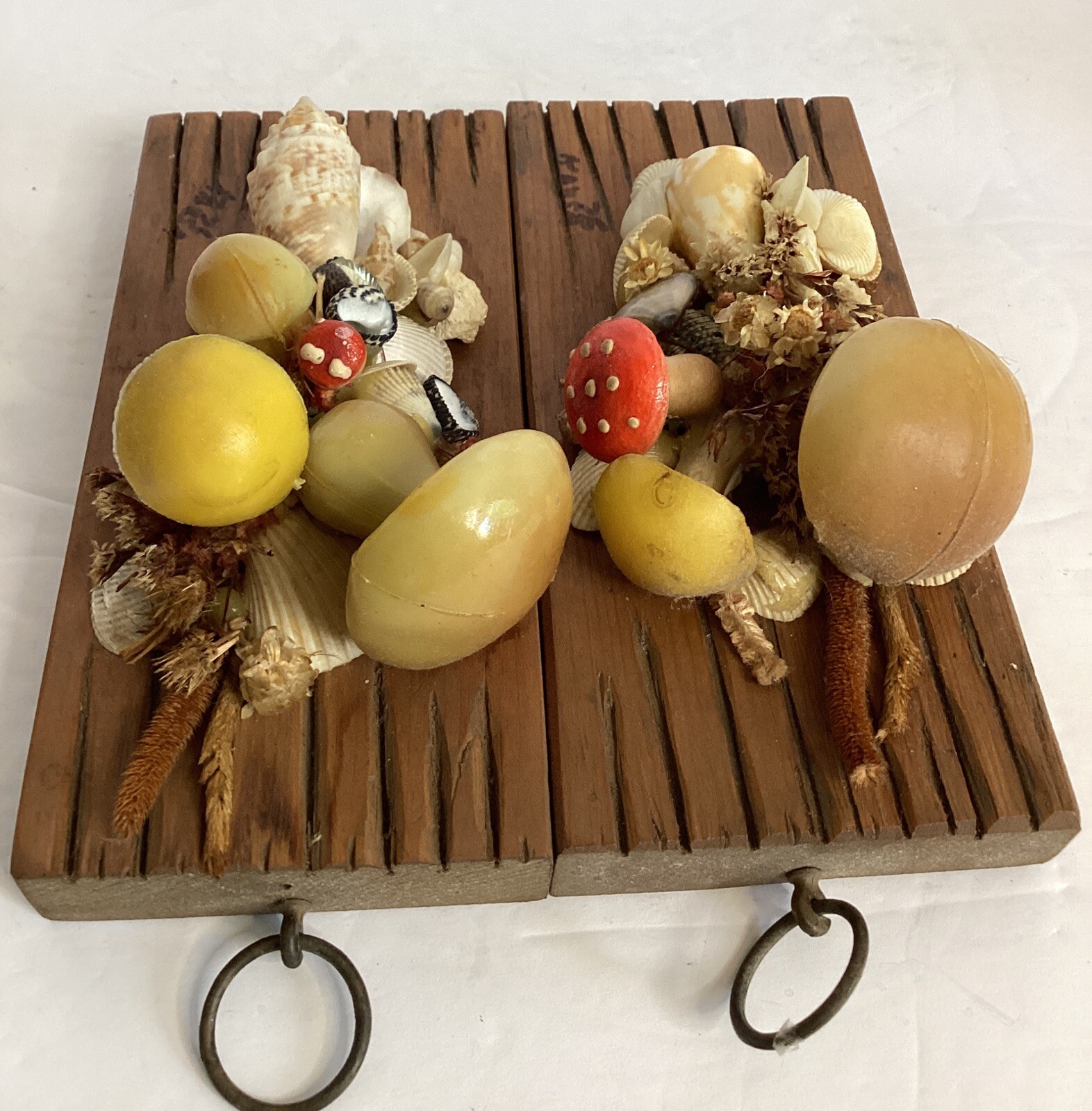 SEASHELL & Plastic Mushroom Wood Wall Plaque Handcrafted VINTAGE