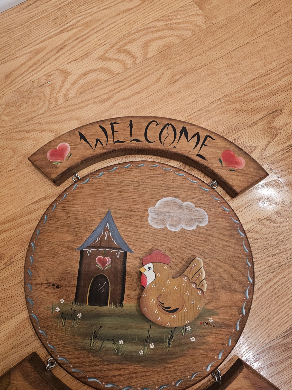 Vintage Welcome Friends Decorative Wooden Wall Sign Handmade Hen Hearts 15.5″