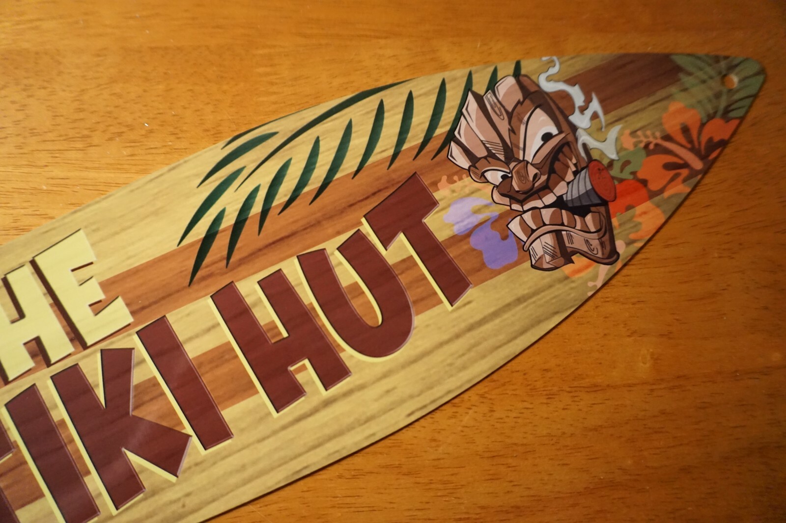 TIKI HUT IDOL SMOKING CIGAR WELCOME SIGN Rustic Beach Bar Surfboard Home Decor