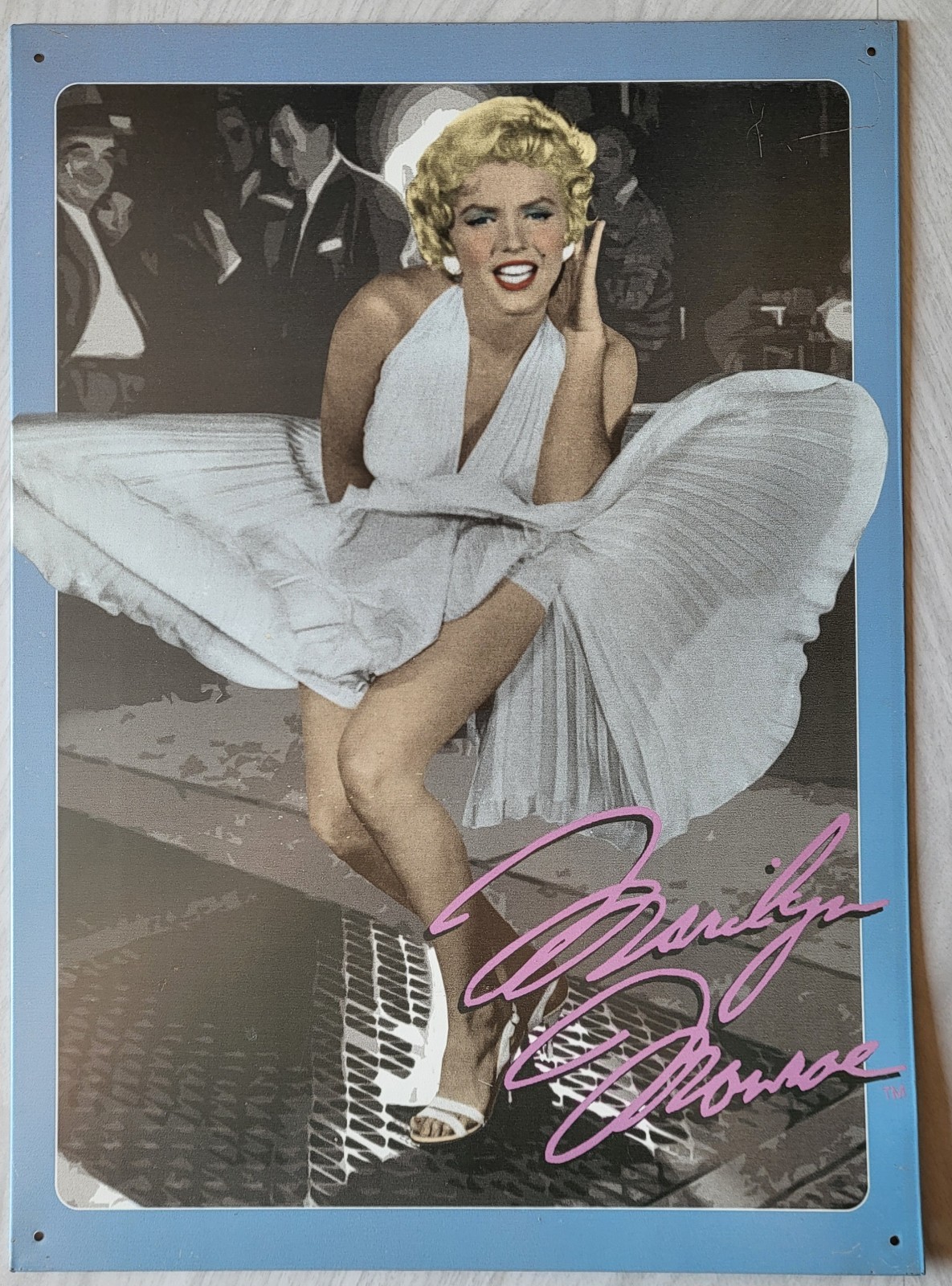 Marilyn Monroe Glamour Pose Iconic Smile Metal Tin Wall Sign 17 1/8″ In Height