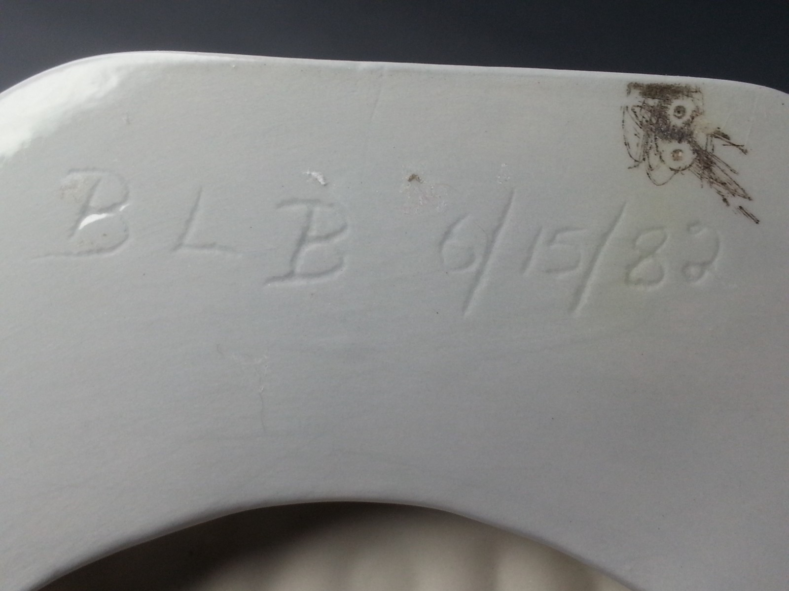 Vintage 1982 Stand Close Its Shorter Than You Think Ceramic Toilet Lid Wall Hang