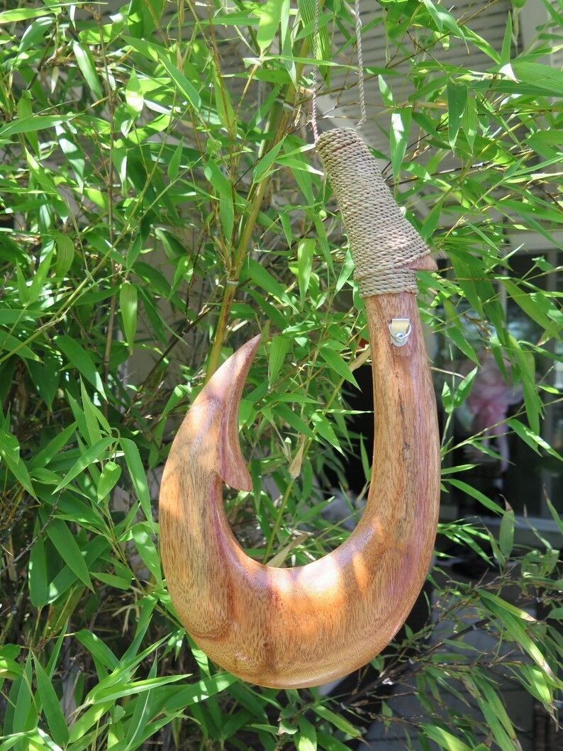 Hawaiian Hand Made Wall Decor Solid Wood Sleek Polynesian Fish Hook Tribal