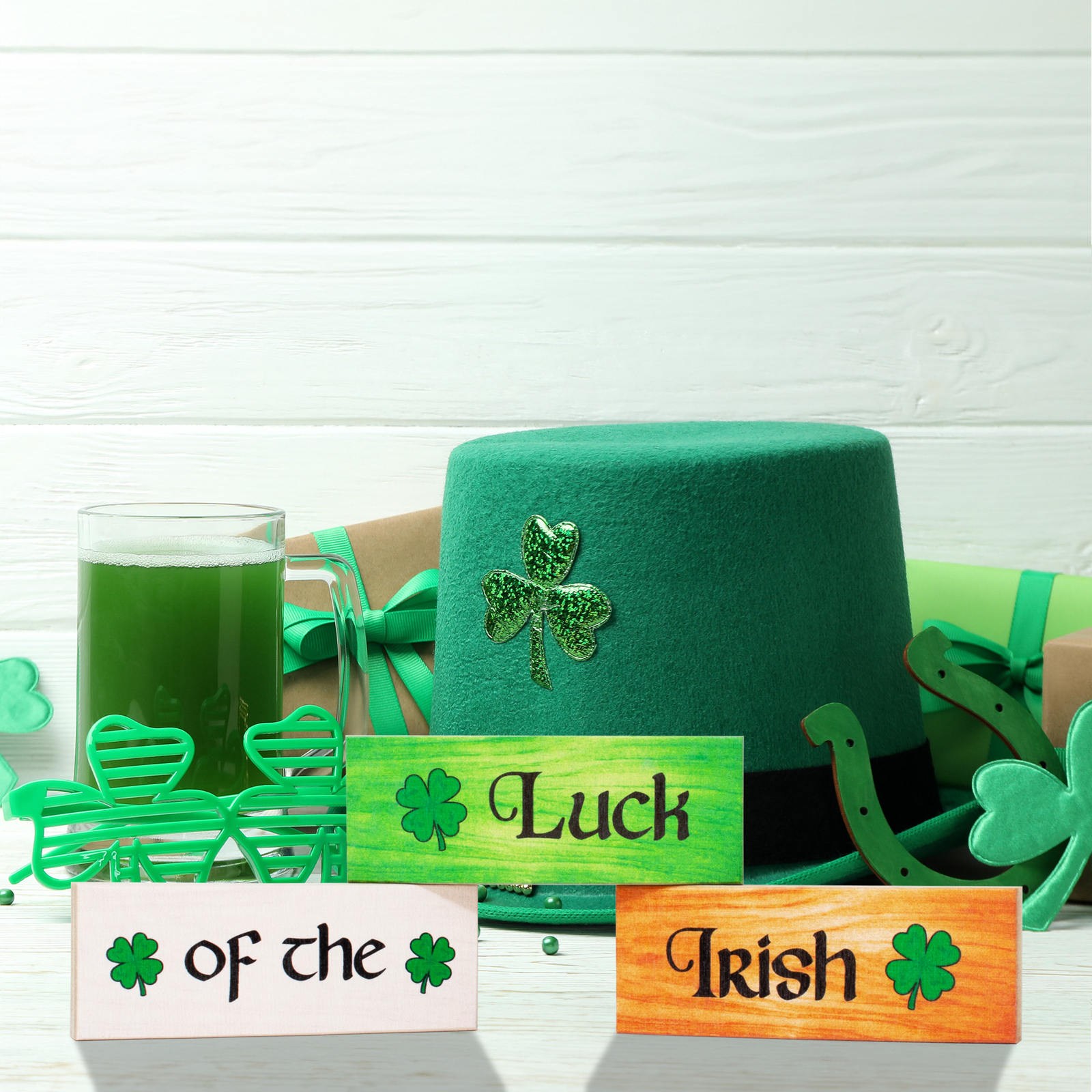 JennyGems St Patricks Day Decorations, Luck Of the Irish Mini Wood Block Signs