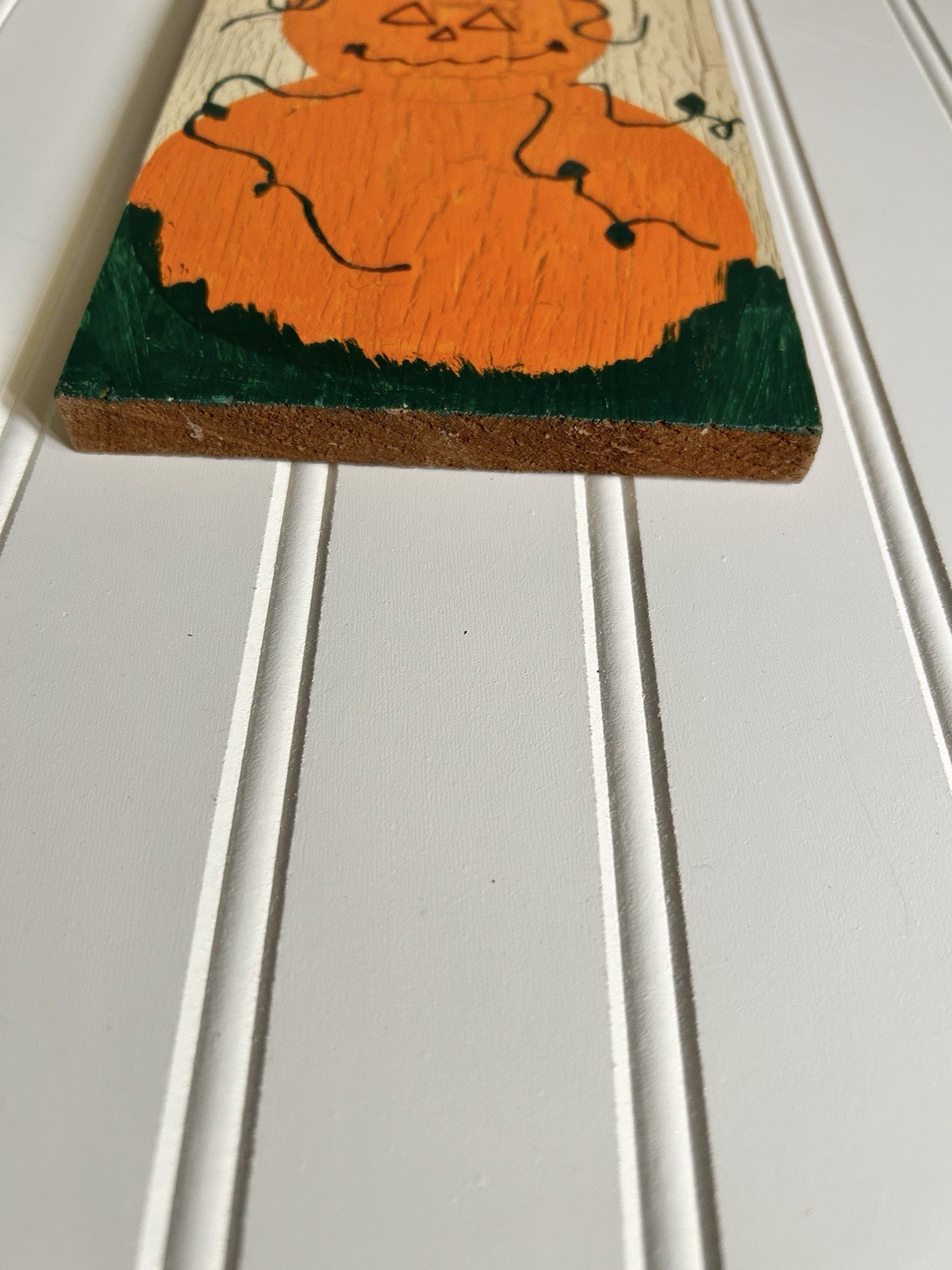 Vintage Handpainted Halloween Welcome Wood Sign, Pumpkins Rustic Chipped Paint