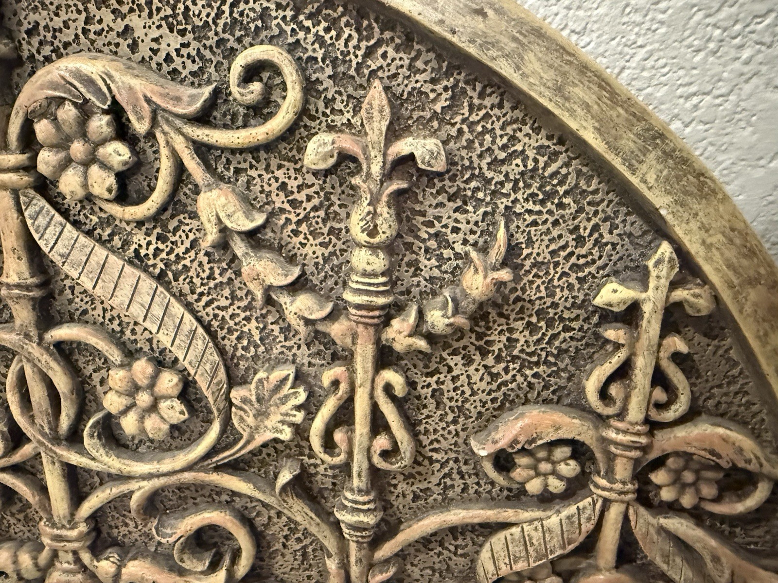 VTG semi Circle Decorative Door Topper Or Enterway Pediment Plaque