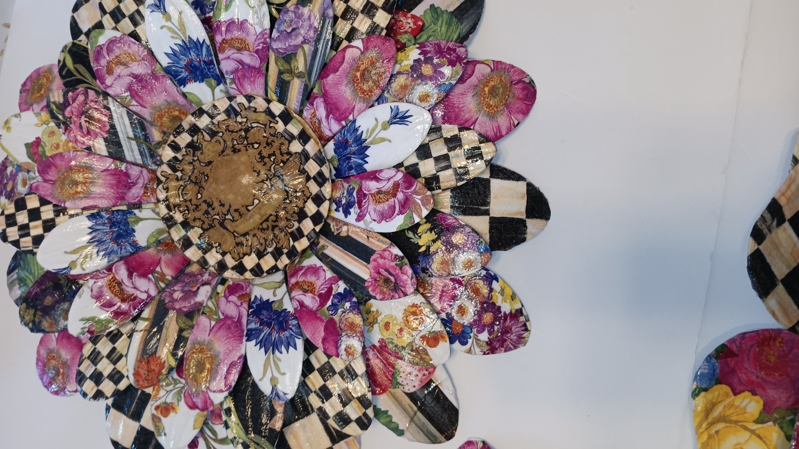 RESERVED FOR RGri3387 3 METAL LARGE 16” FLOWERS,MADE BY ME