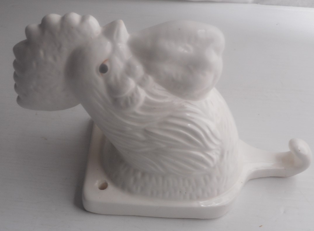 Vintage Rooster Chicken Hook Ceramic Towel Holder Wall Mount Kitchen Décor 8″ H