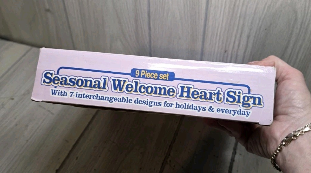 Vintage Wood Heart Welcome Sign All Seasons 9 Piece Cottagecore Holiday Festive