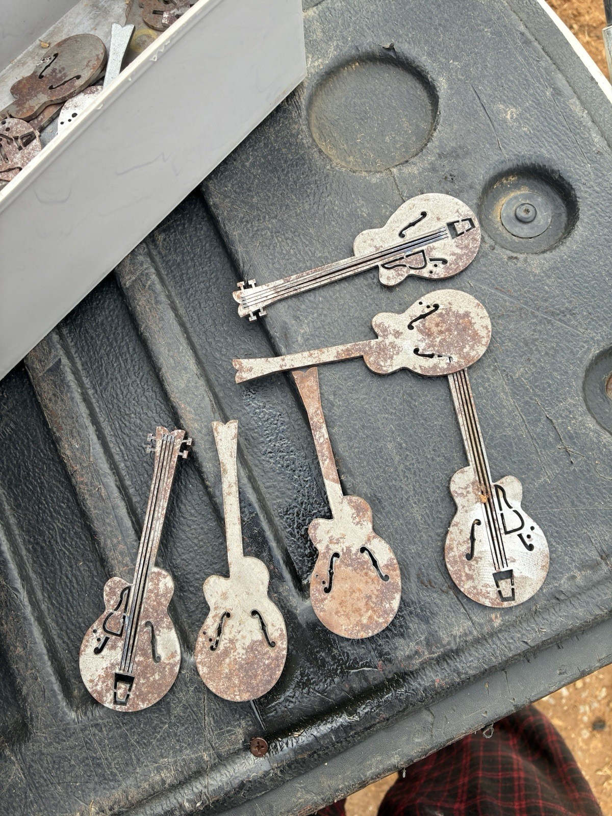 27 Guitar Steel Cut Outs Metal Art Decoration Huge Lot