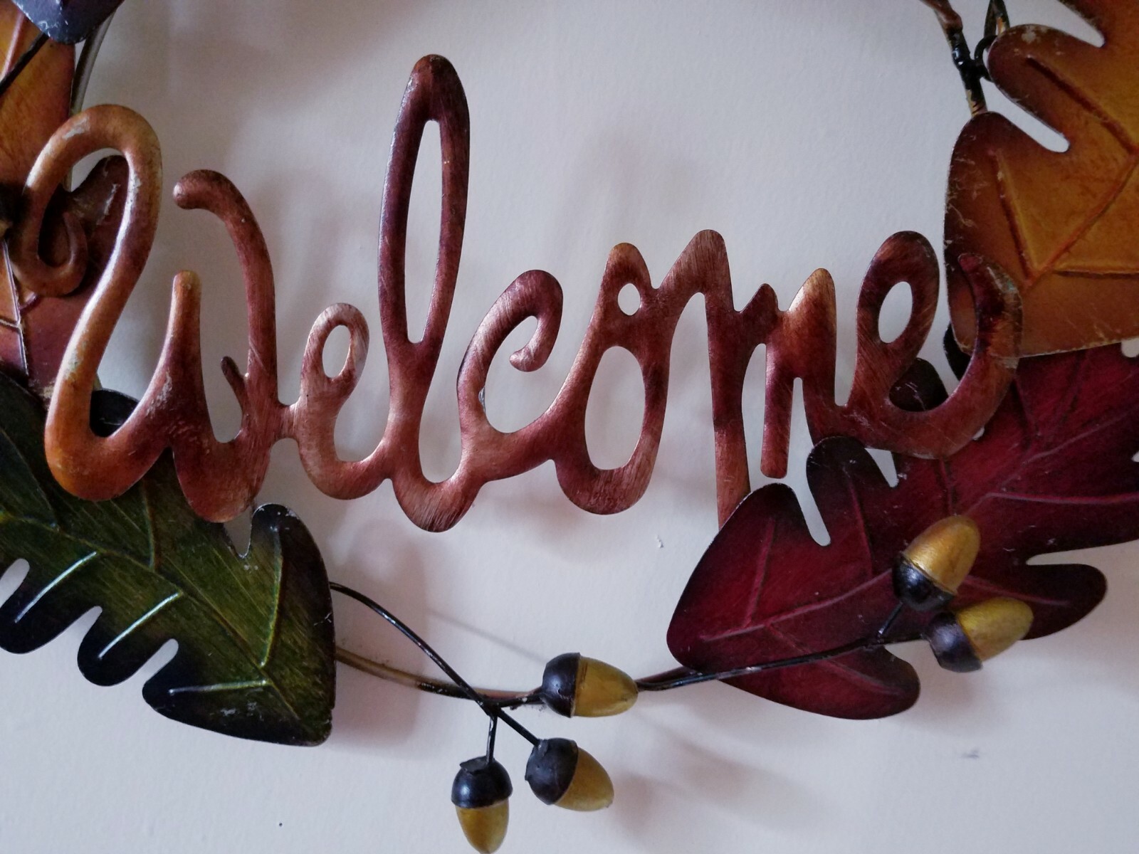 Hanging Metal Autumn/Fall “Welcome” Door Wreath-EUC