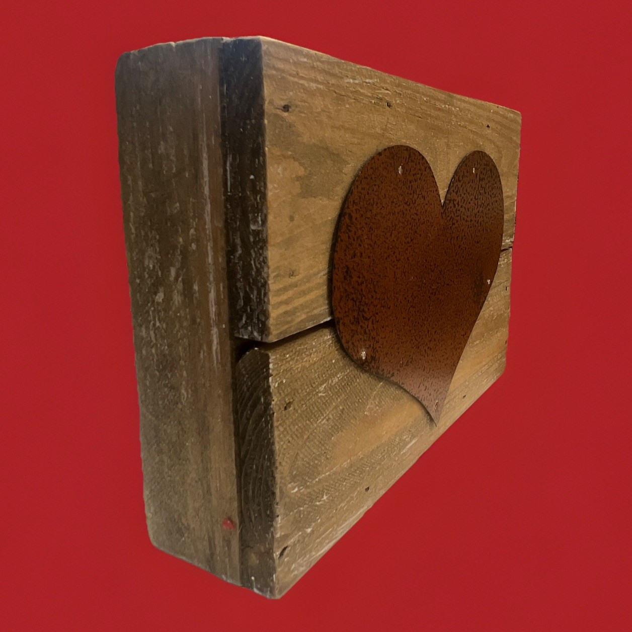 Rustic Distressed Wood Wall Plaque w/ Metal Heart 3D Brown Rectangle Horizontal