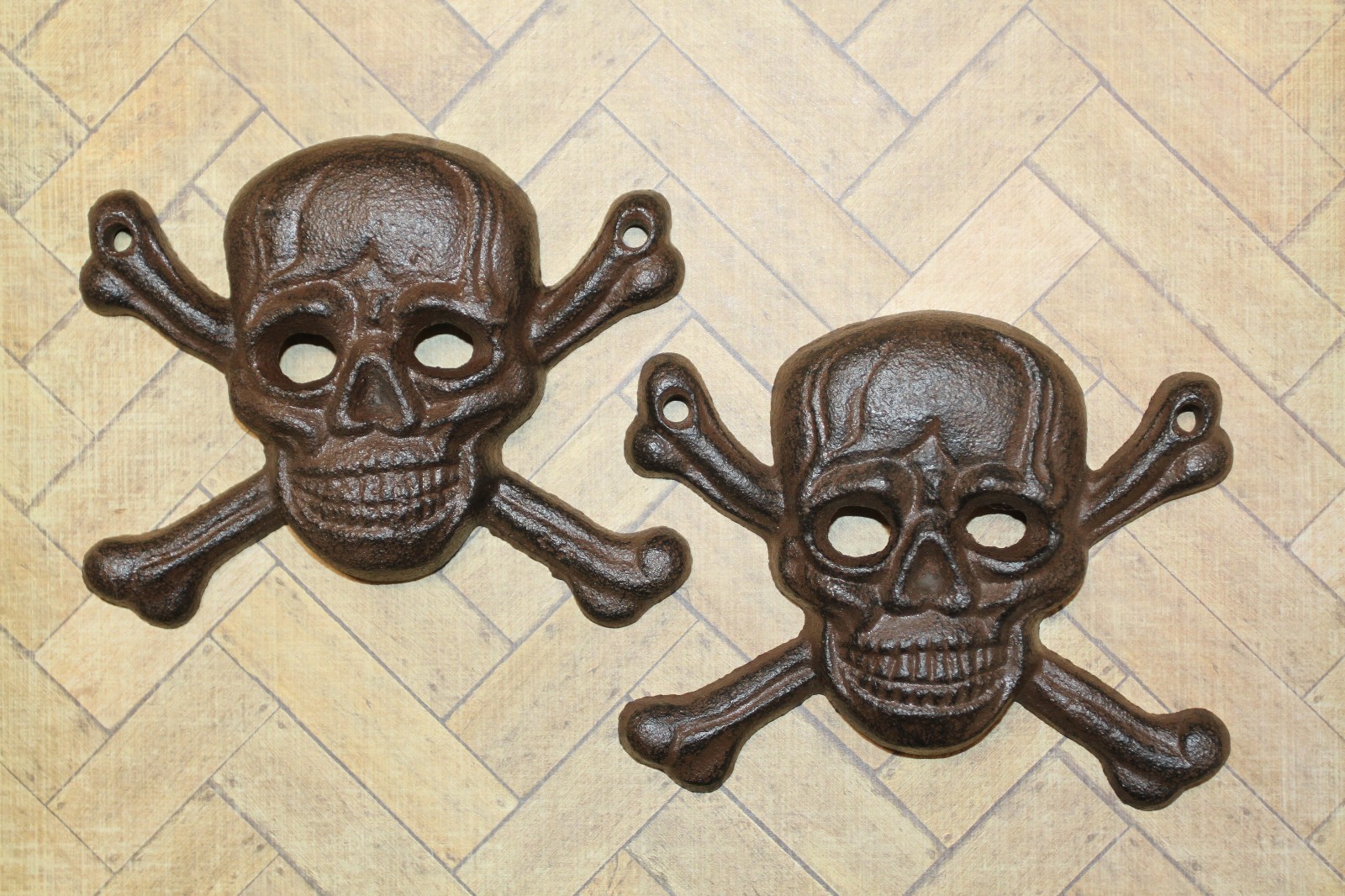 1-SKULL-CROSSBONES,Metal Wall Plaques,Country Decor,Bikers Accent,Gifts,H-132