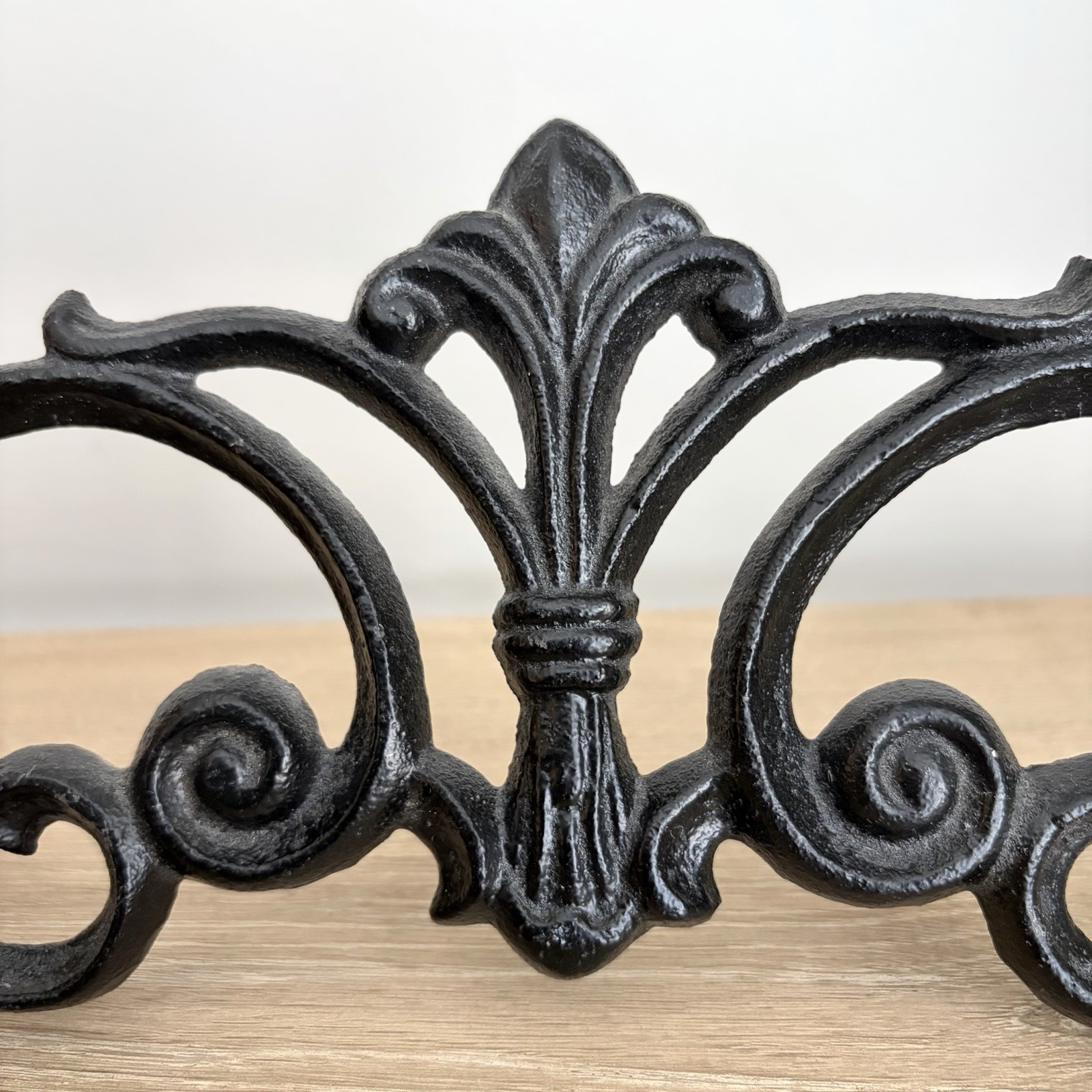 Cast Iron Fleur De Lis Wall Decor Door Topper 18″ Black Ornate Farmhouse Country