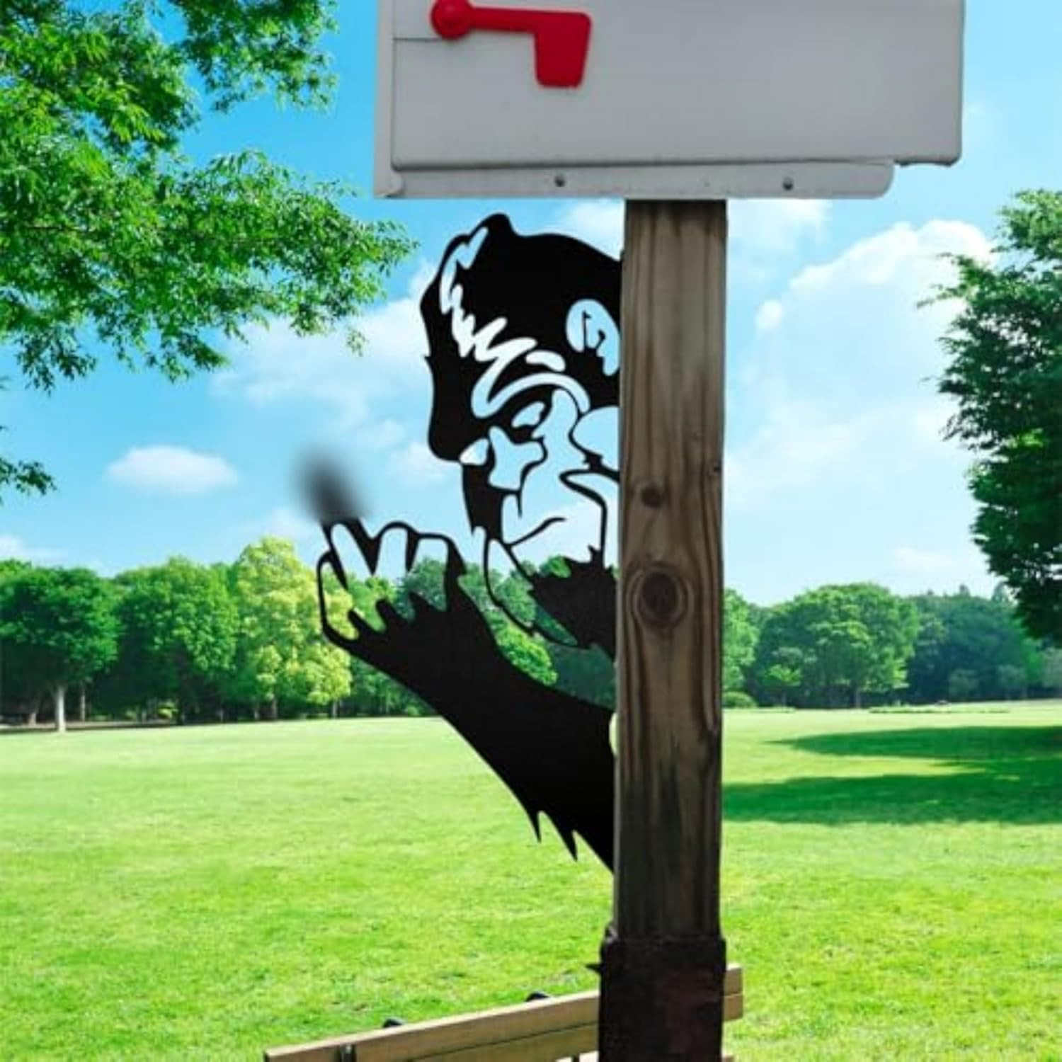 Peaking a Boo Flipping off Bigfoot Animal Metal Sign Art Ornament, Animals Peeki