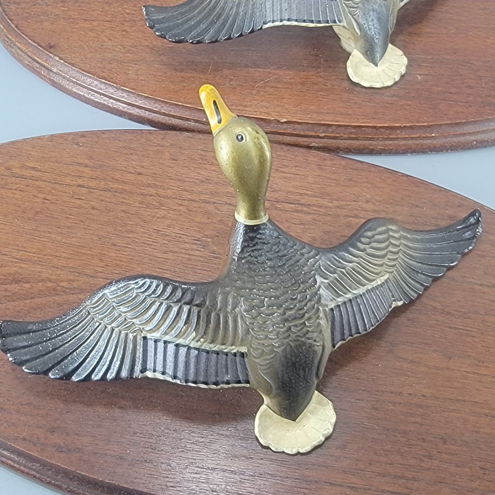 Set Whitehall Lifelike Products Mid-Century Medal Duck Plaque Hunting Outdoors