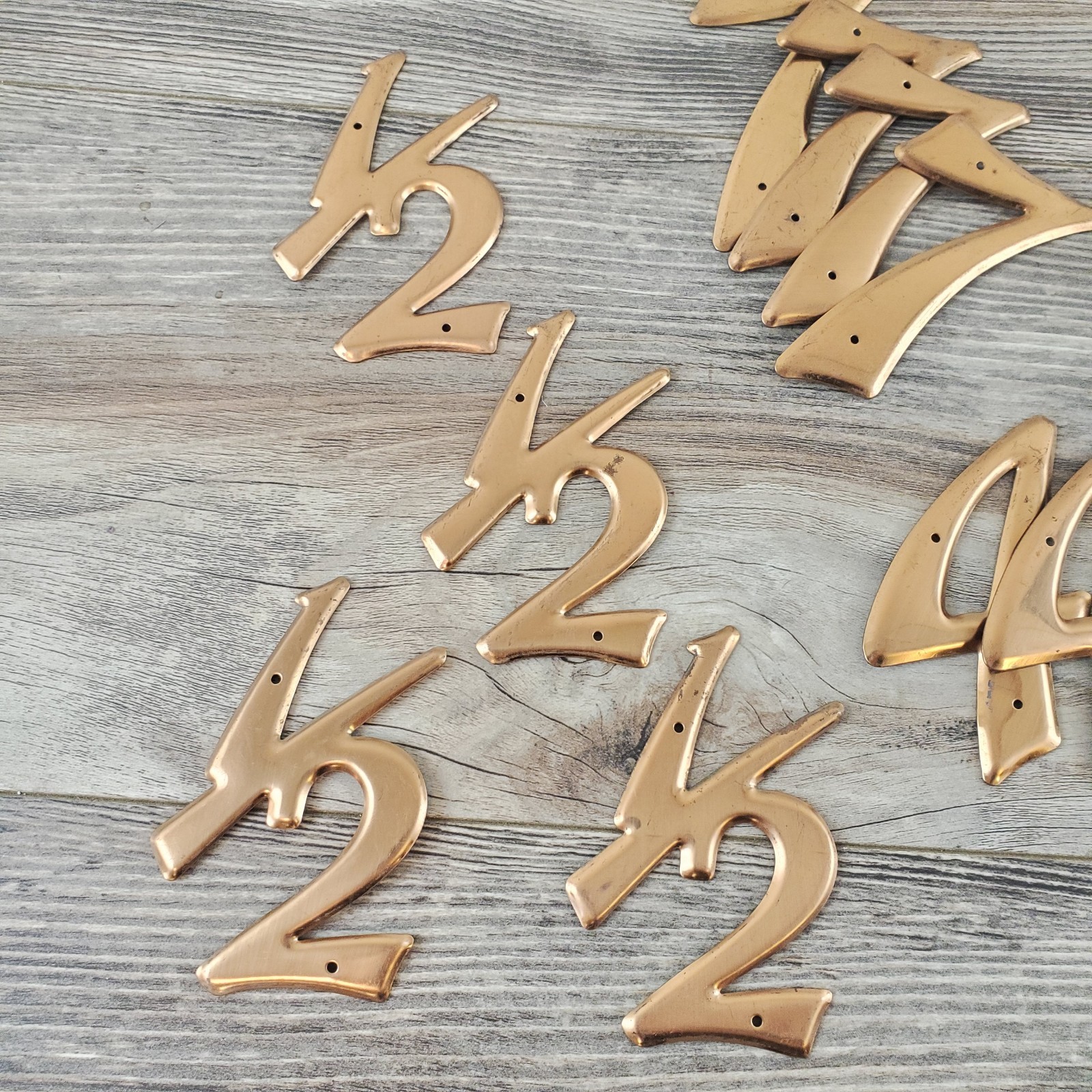 25 pc lot 3.5″ Bronze VTG House Address Numbers 1/2, 3, 4, 6 or 9, 7, 8 +Nails