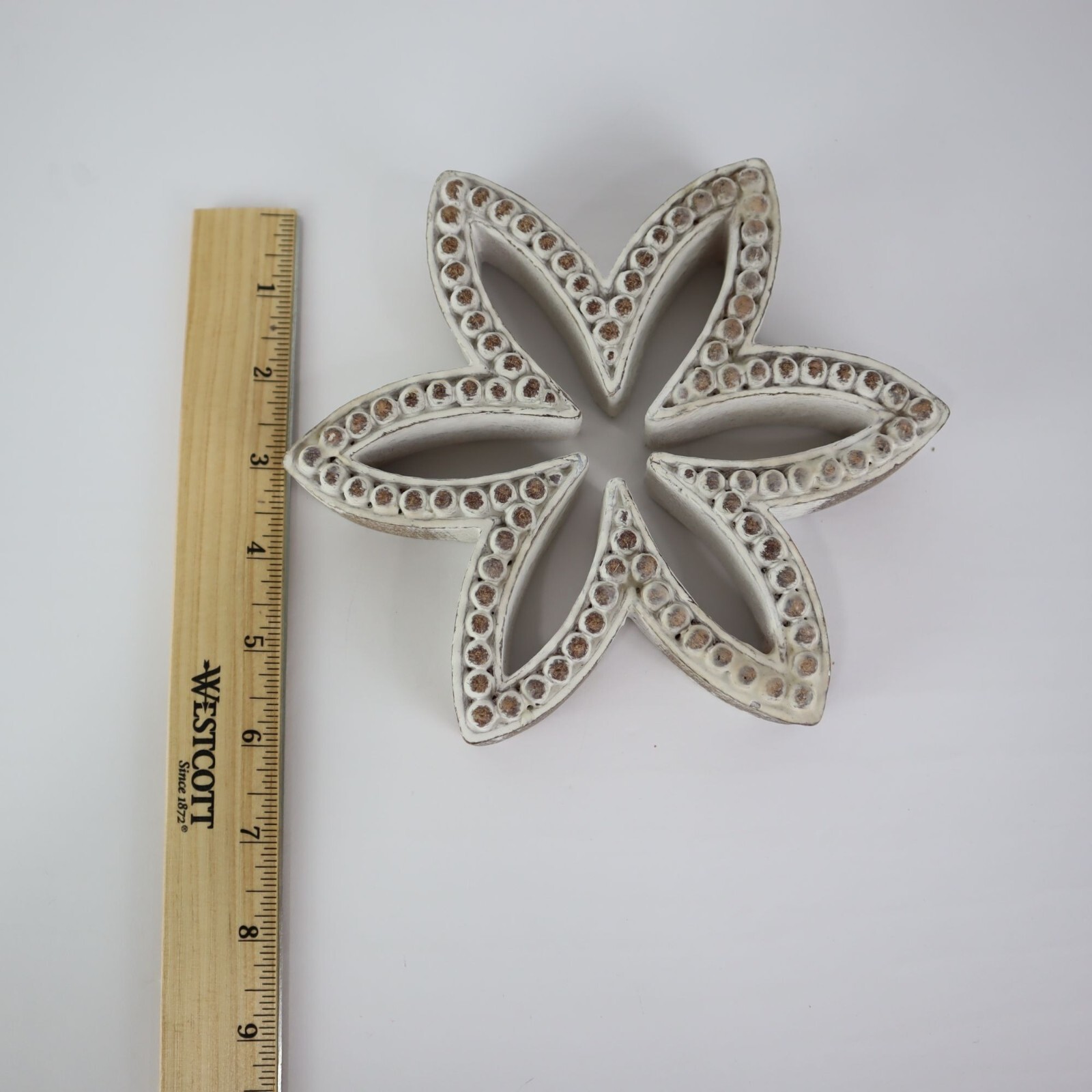 Distressed Whitewashed Beaded Wood Flower Outline Decor Tabletop Shelf Sitter