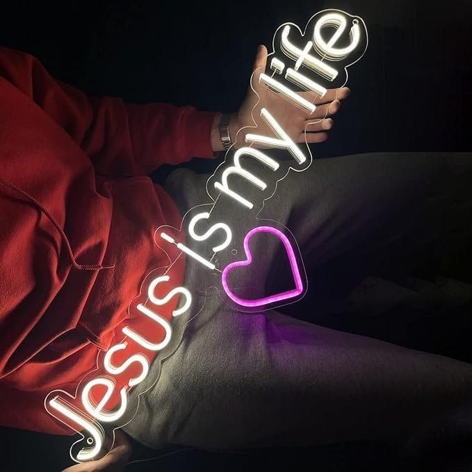Handcrafted Personalised Neon Lights – Custom Name & Logo LED Wall Hangings