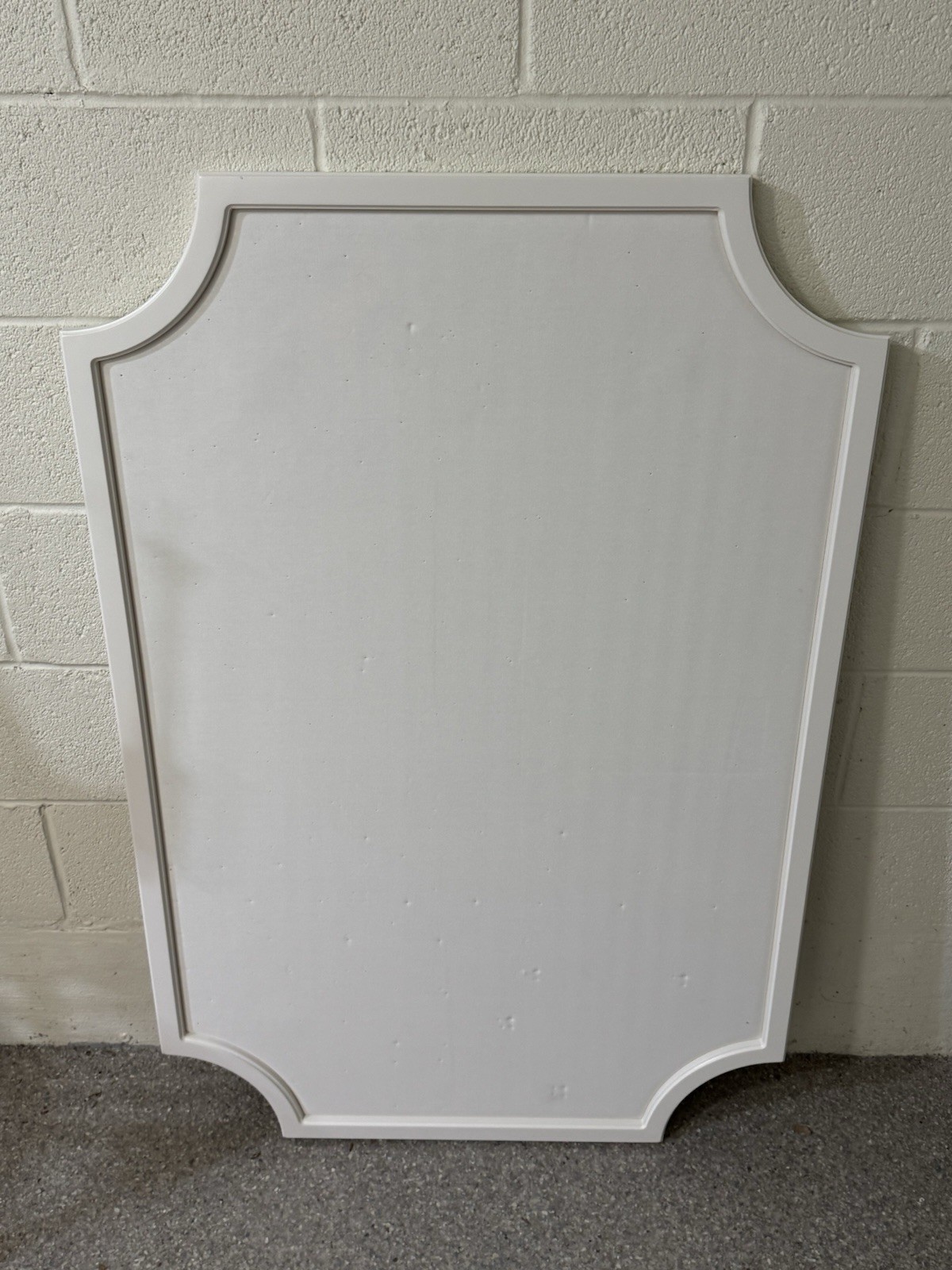Pottery Barn White Scallop Pinboard For Kids Or Teens Room